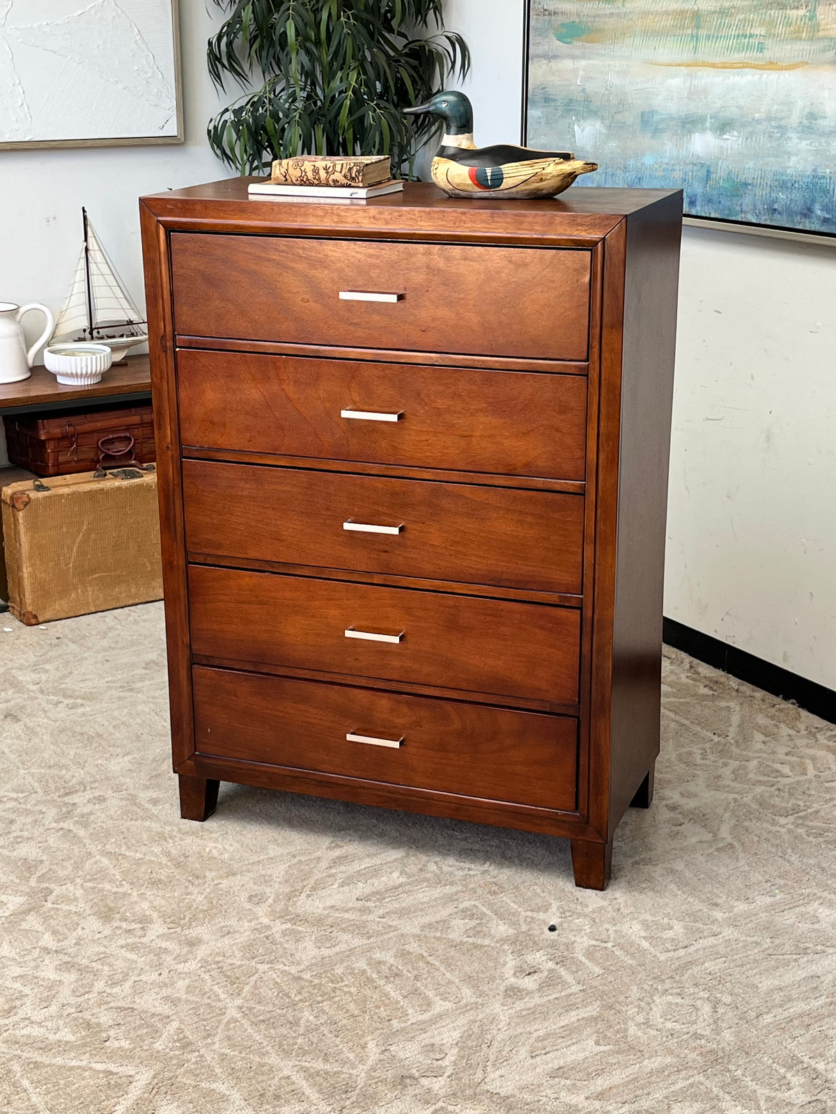 Traditional Style 5-Drawer Dresser