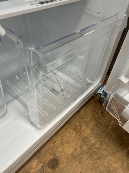 Seasons White 18 Cu. Ft. Refrigerator - Dented