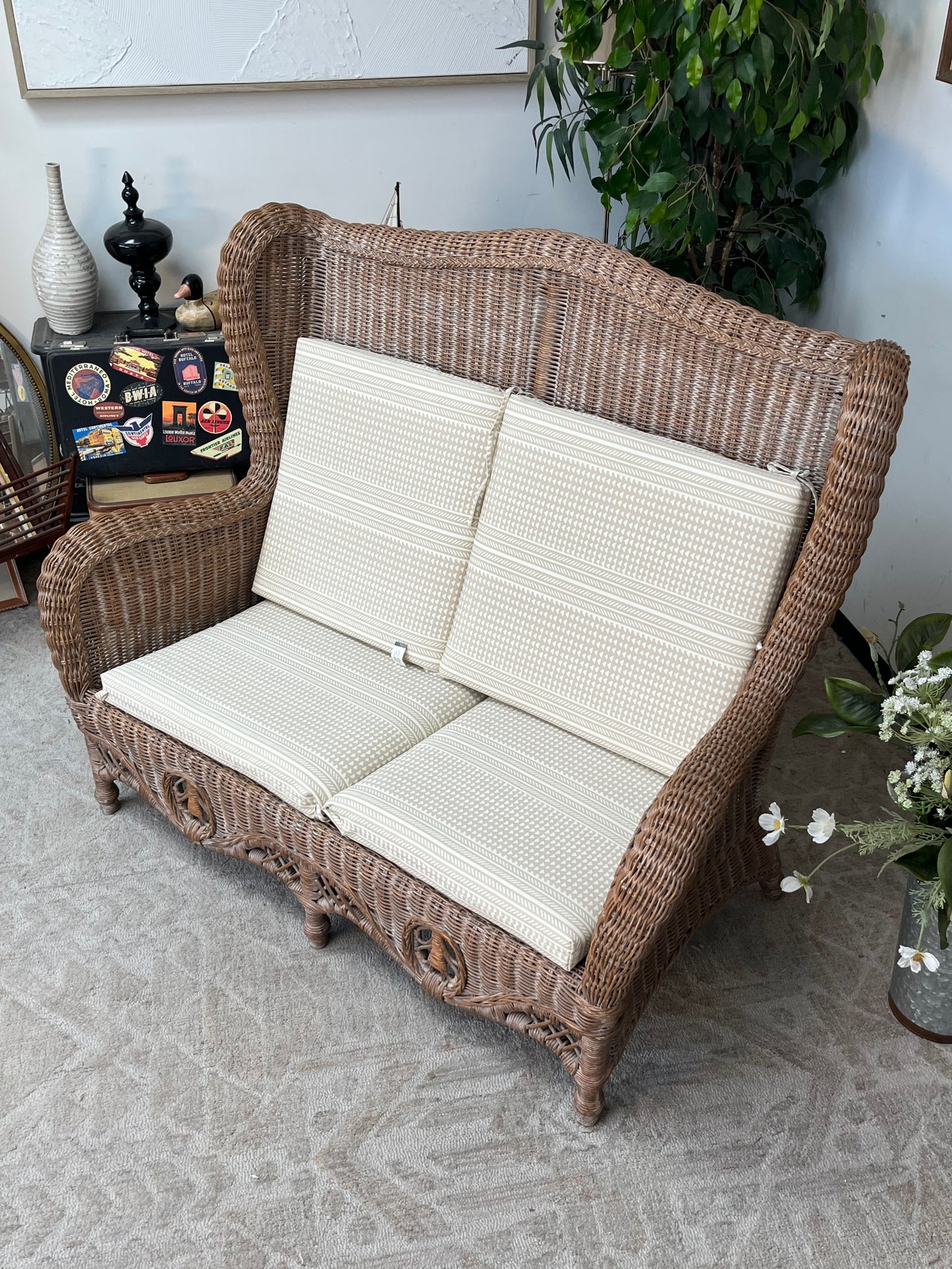 Outdoor Rattan Loveseat w/ Cushions
