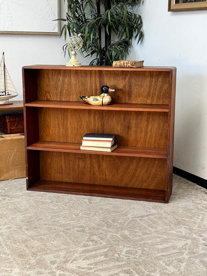Traditional Style Brown Bookcase
