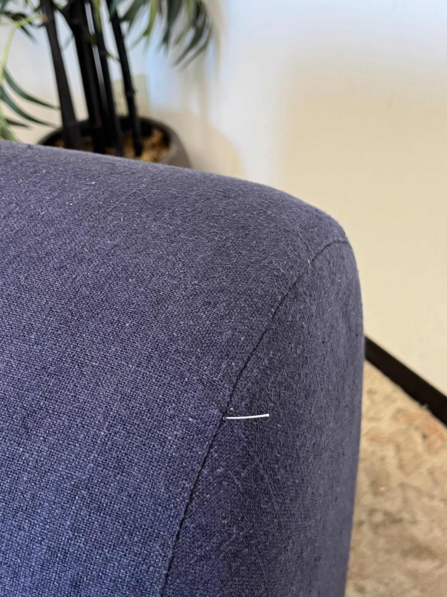 Armless Rounded Accent Chair