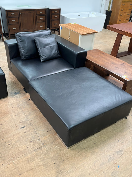 Modern Style Black Chaise Lounge w/ Ottoman