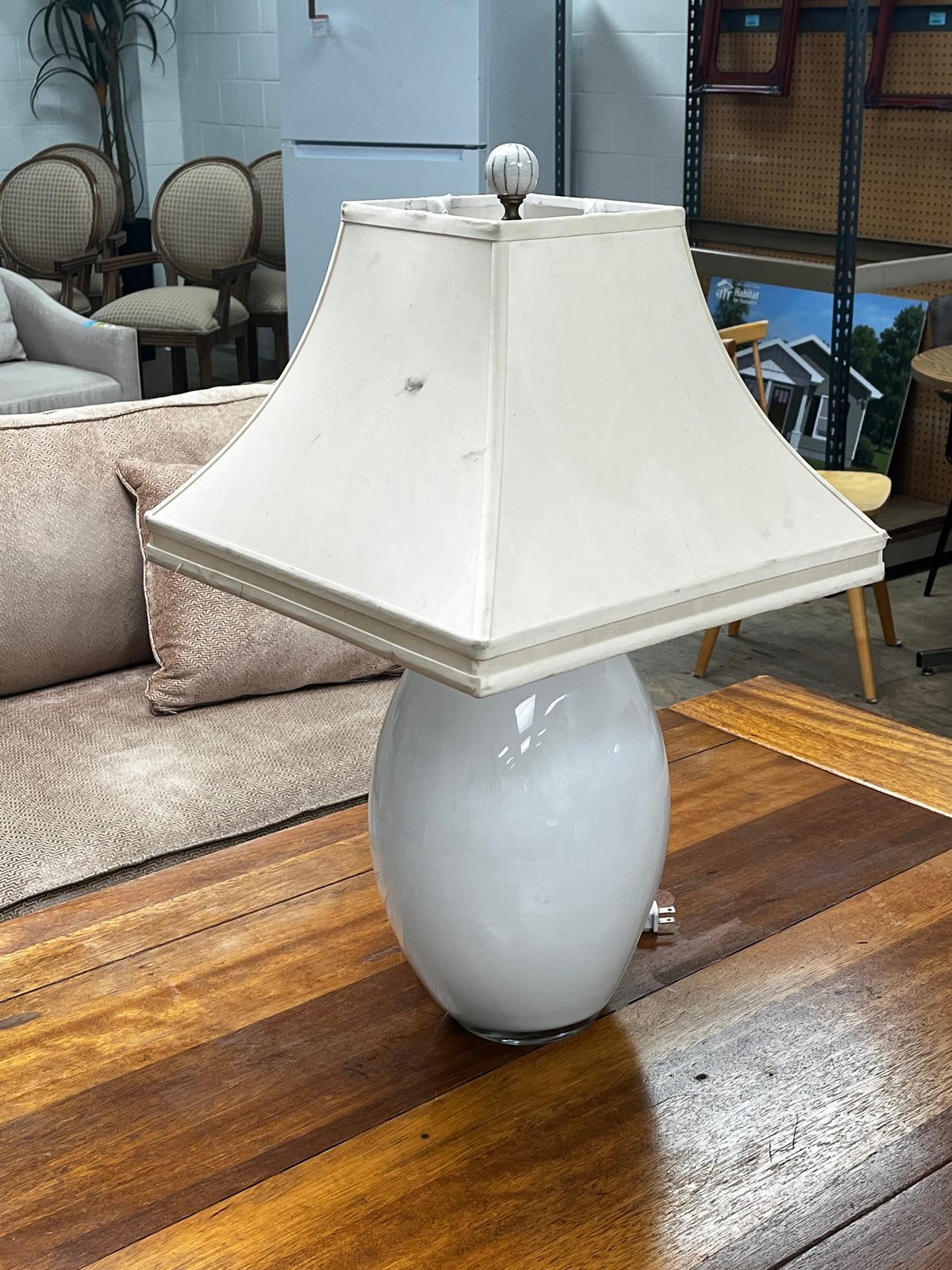 Modern 20" Oval Table Lamp