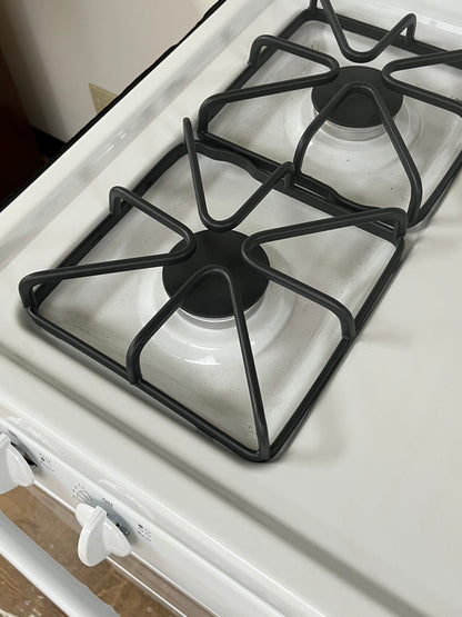 Hotpoint 4.8Cu.ft Free-Standing 4 Burner Gas Range - Minor Dents