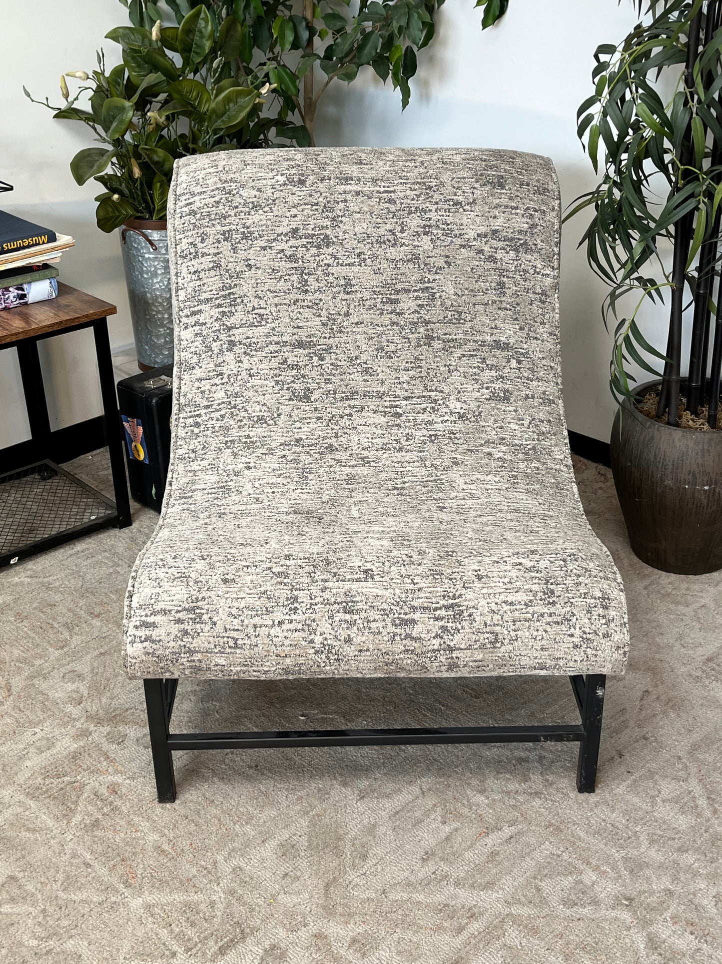 Modern Curved Back Armless Chair