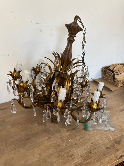 Antique Style Bronze Tone 8-Light Chandelier