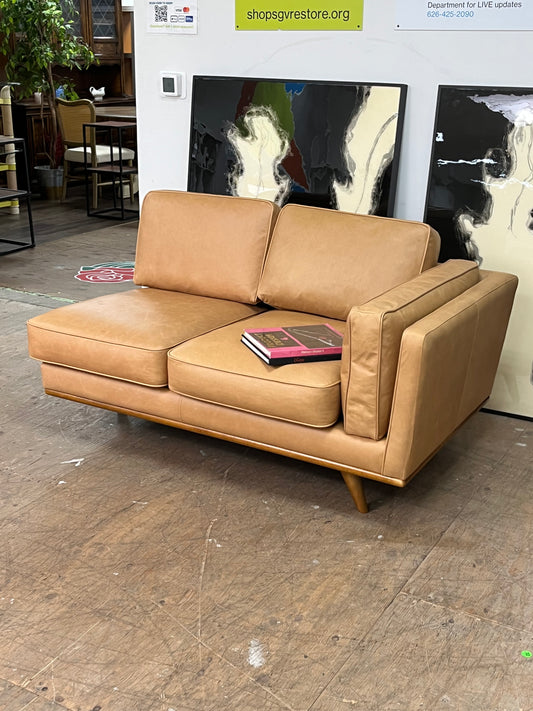 Modern Style Right Arm Leather Chaise