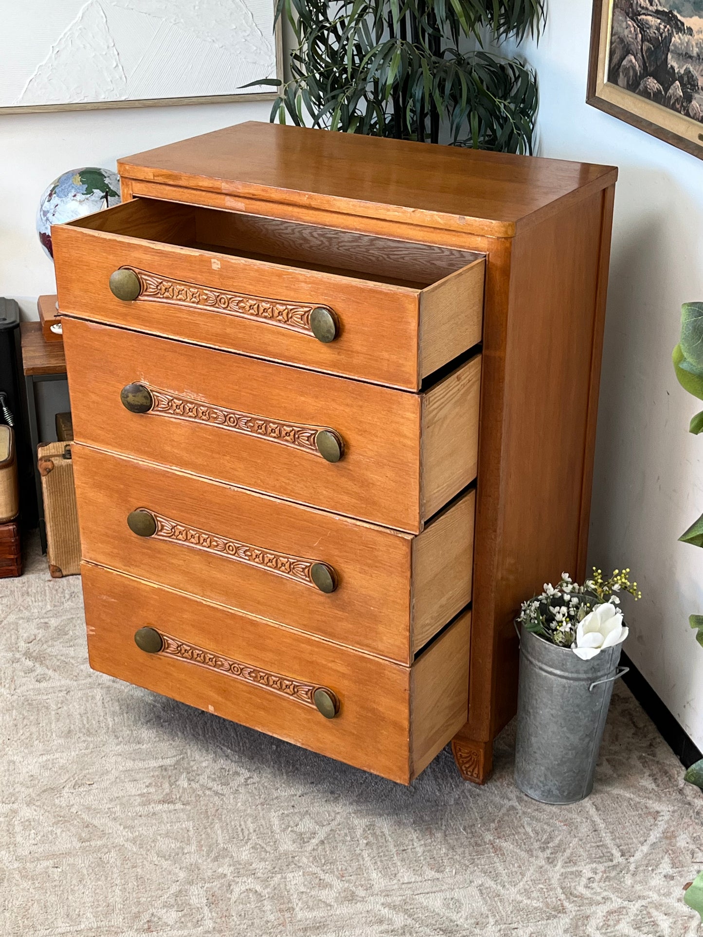 Rustic Style 4-Drawer Dresser