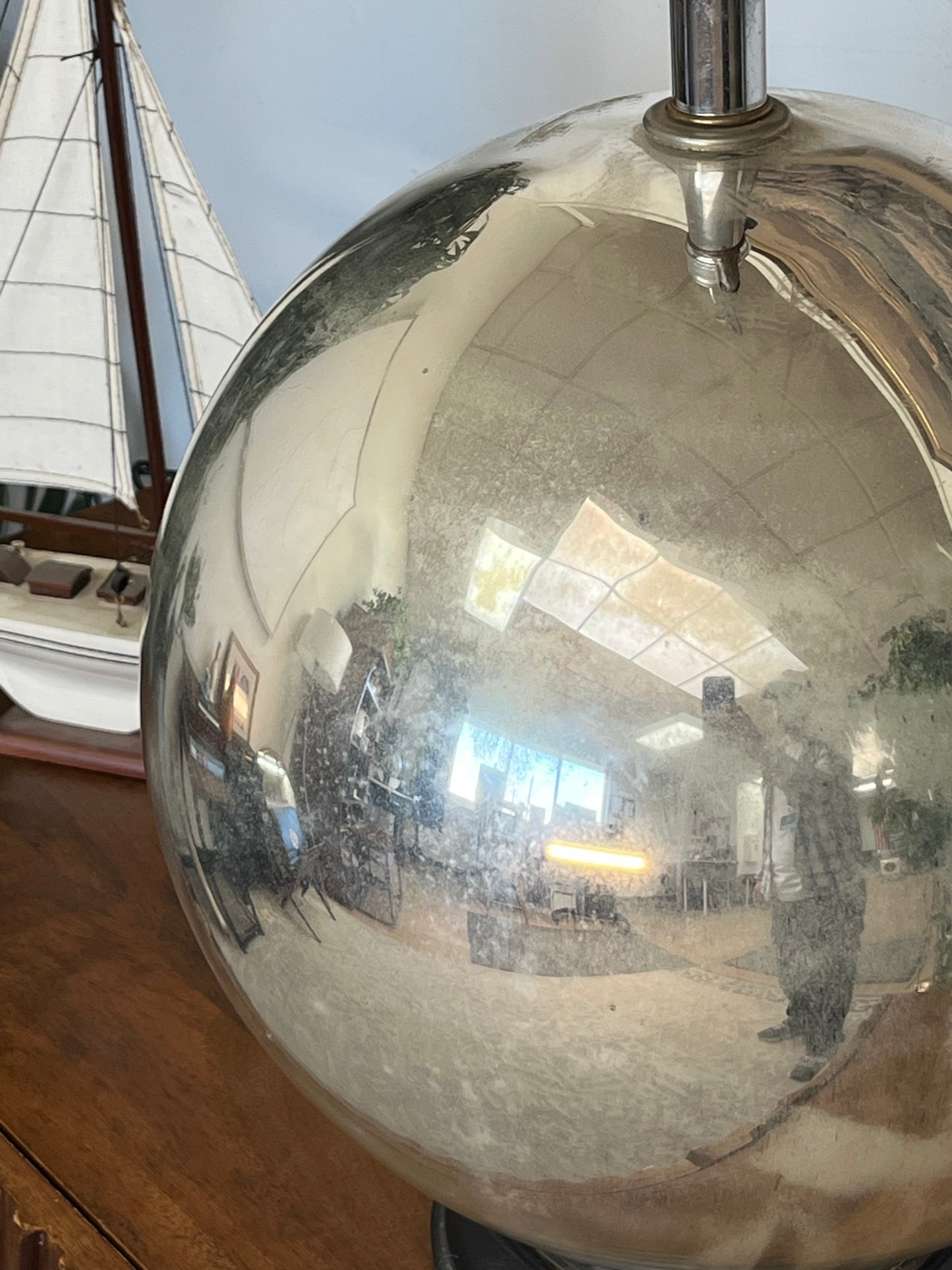 Rounded Table Lamp - Missing Shade - Not Working