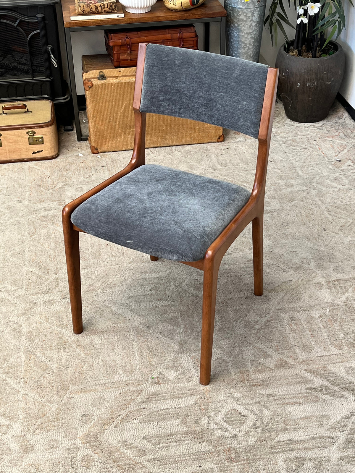 Mid-Century Style Dining  Chair