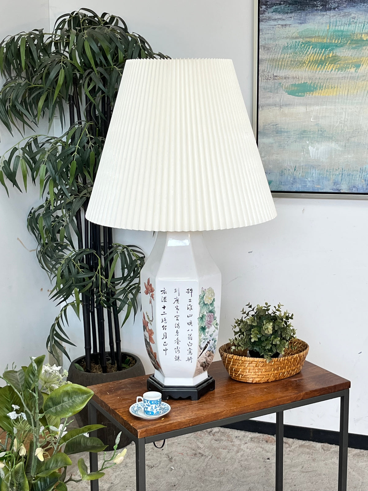 Vintage Chinoiserie Lamp - Bird Scene