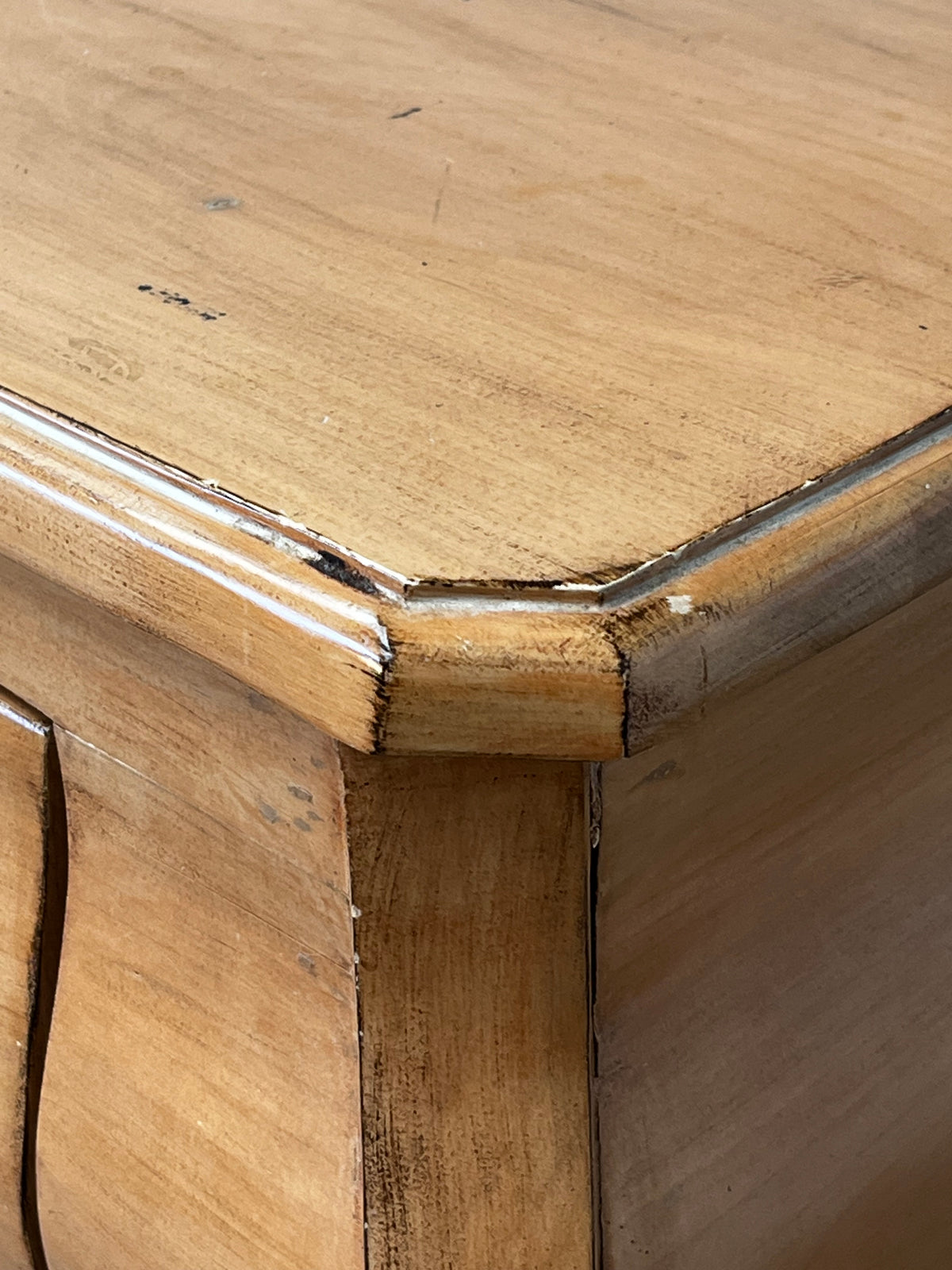Craftsman Style 3-Drawer Nightstand