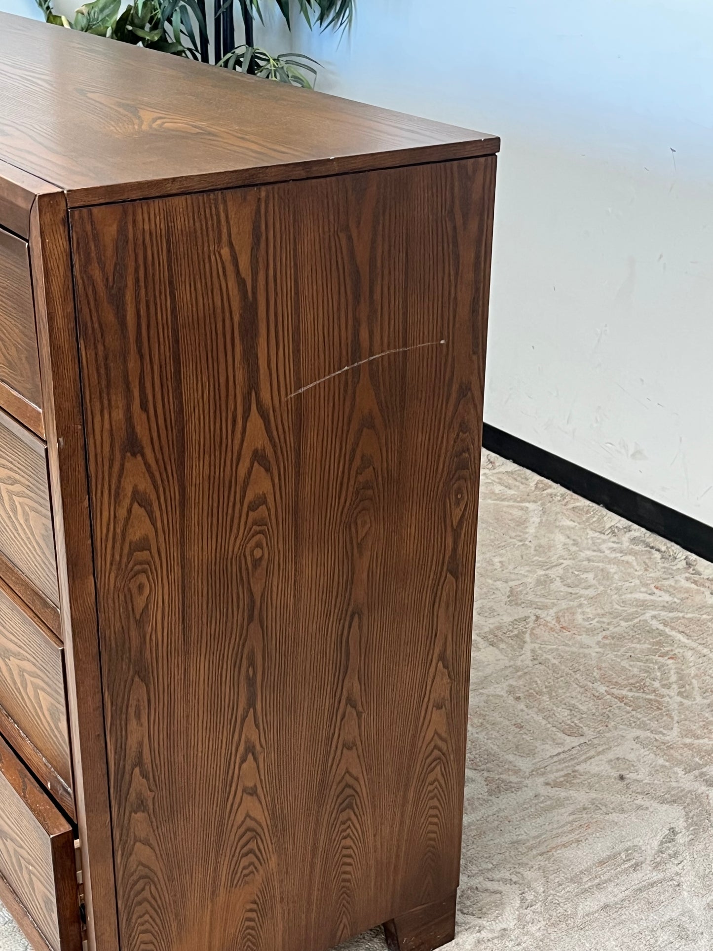 Craftsman Style 9 Drawer Dresser