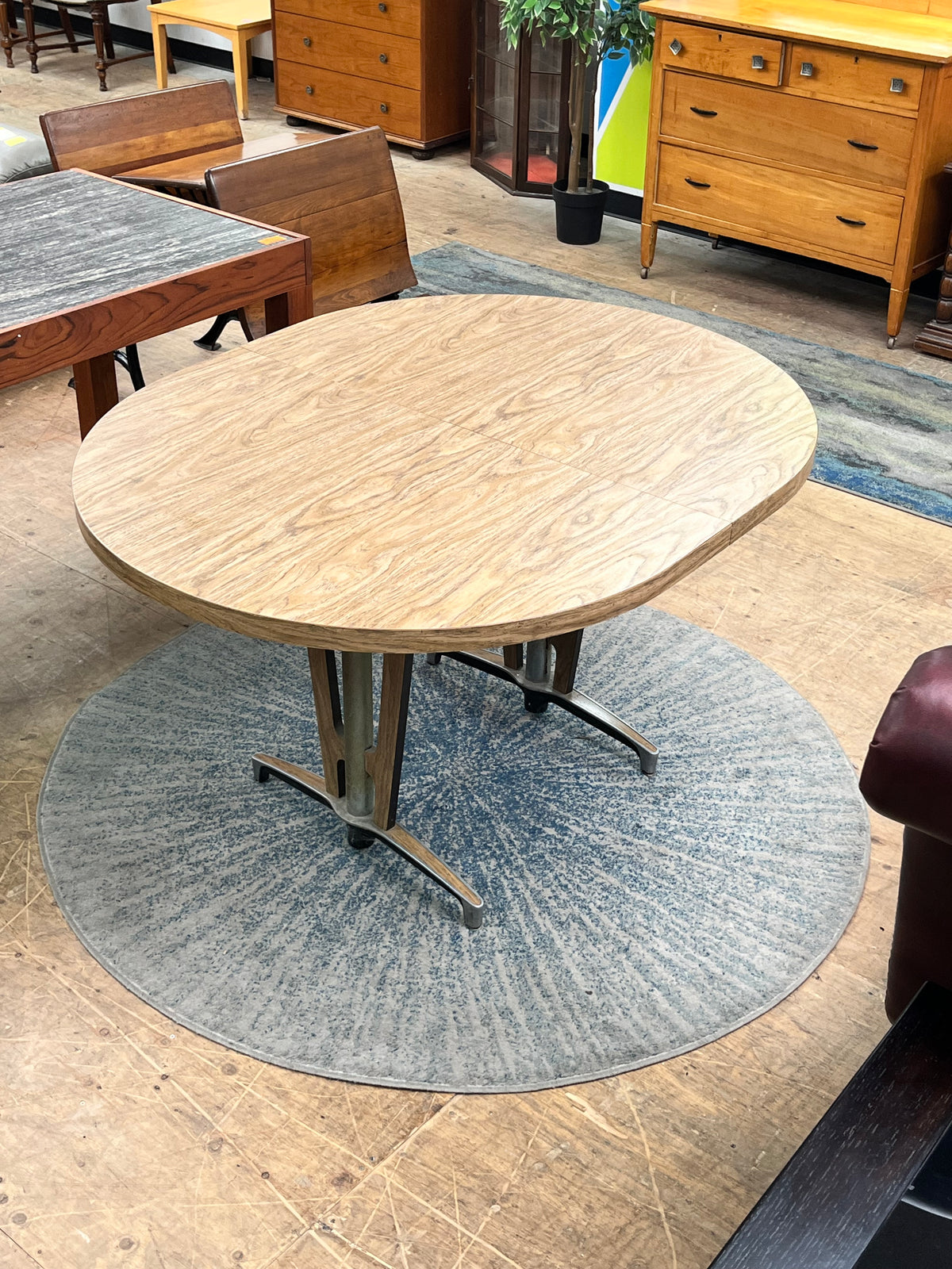 Mid-Century Style Oval Dining Table