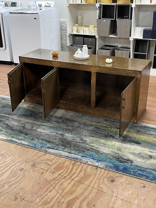 Traditional Style Wooden Cabinet