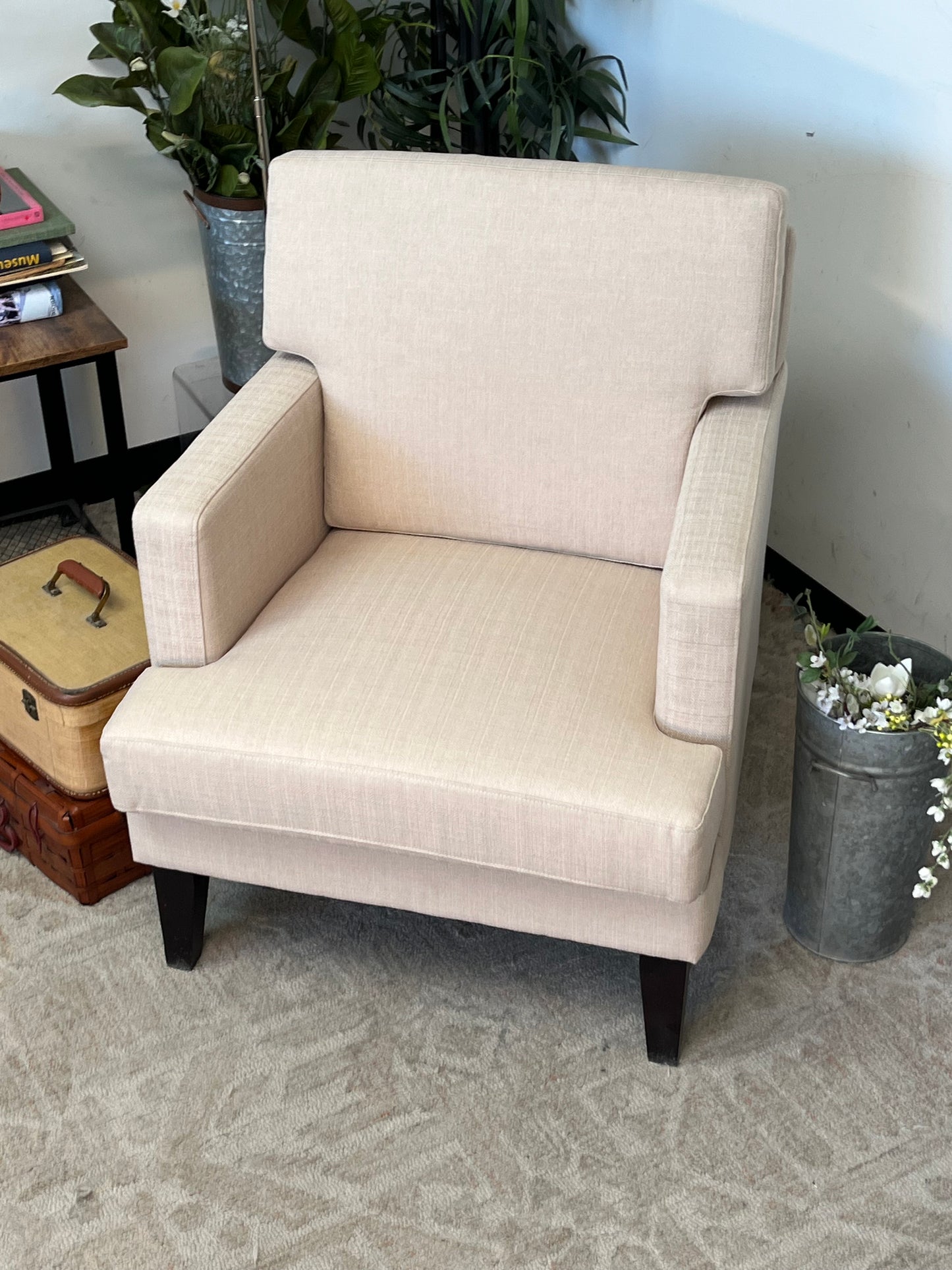 Modern Beige Linen Armchair