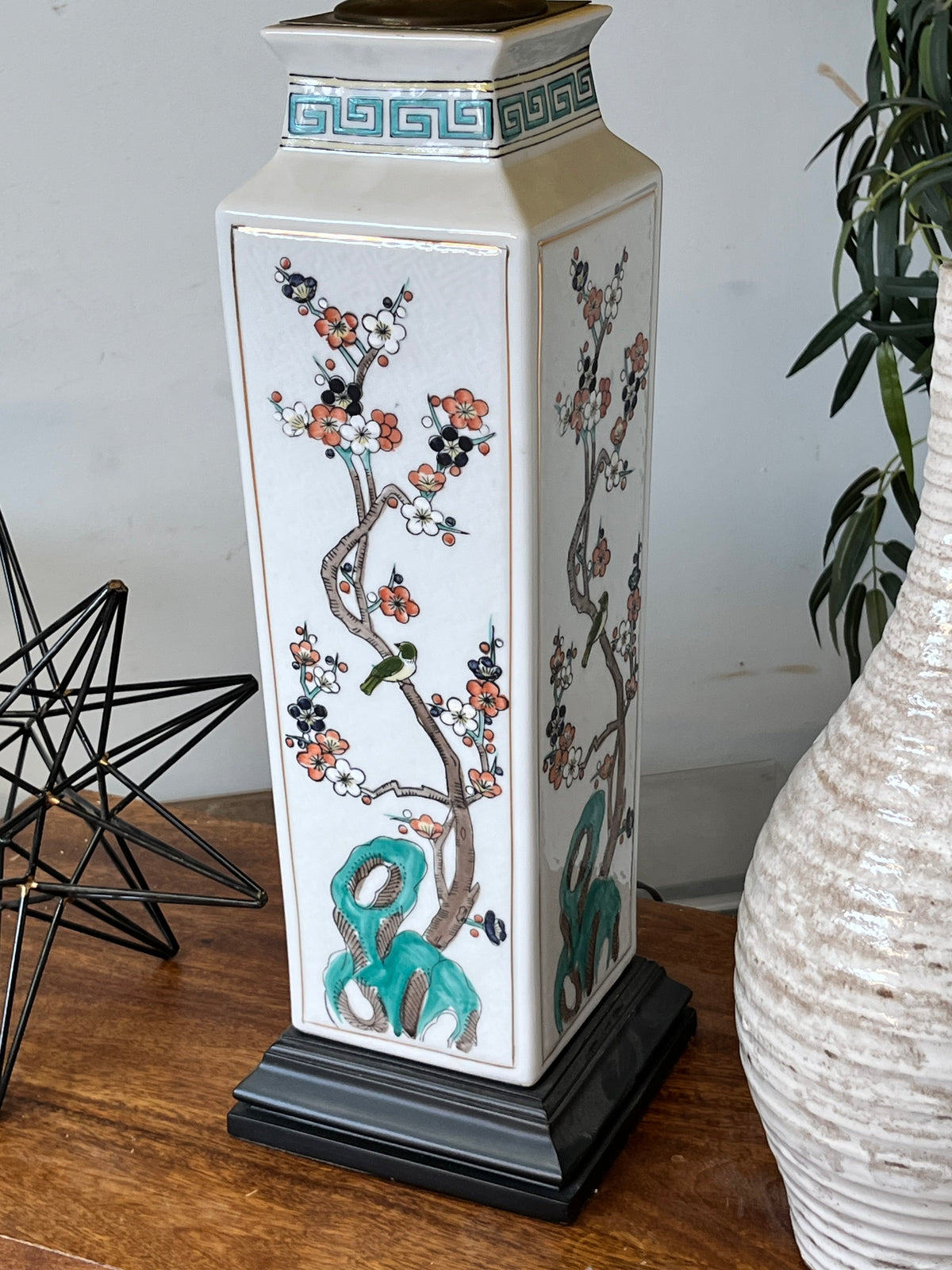 Vintage Chinoiserie Style Lamp