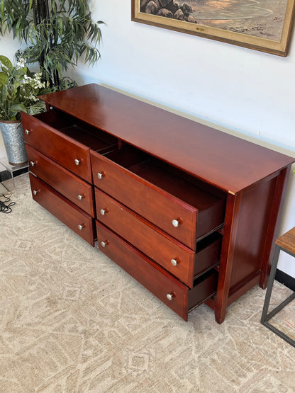Traditional 6-Drawer Brown Dresser