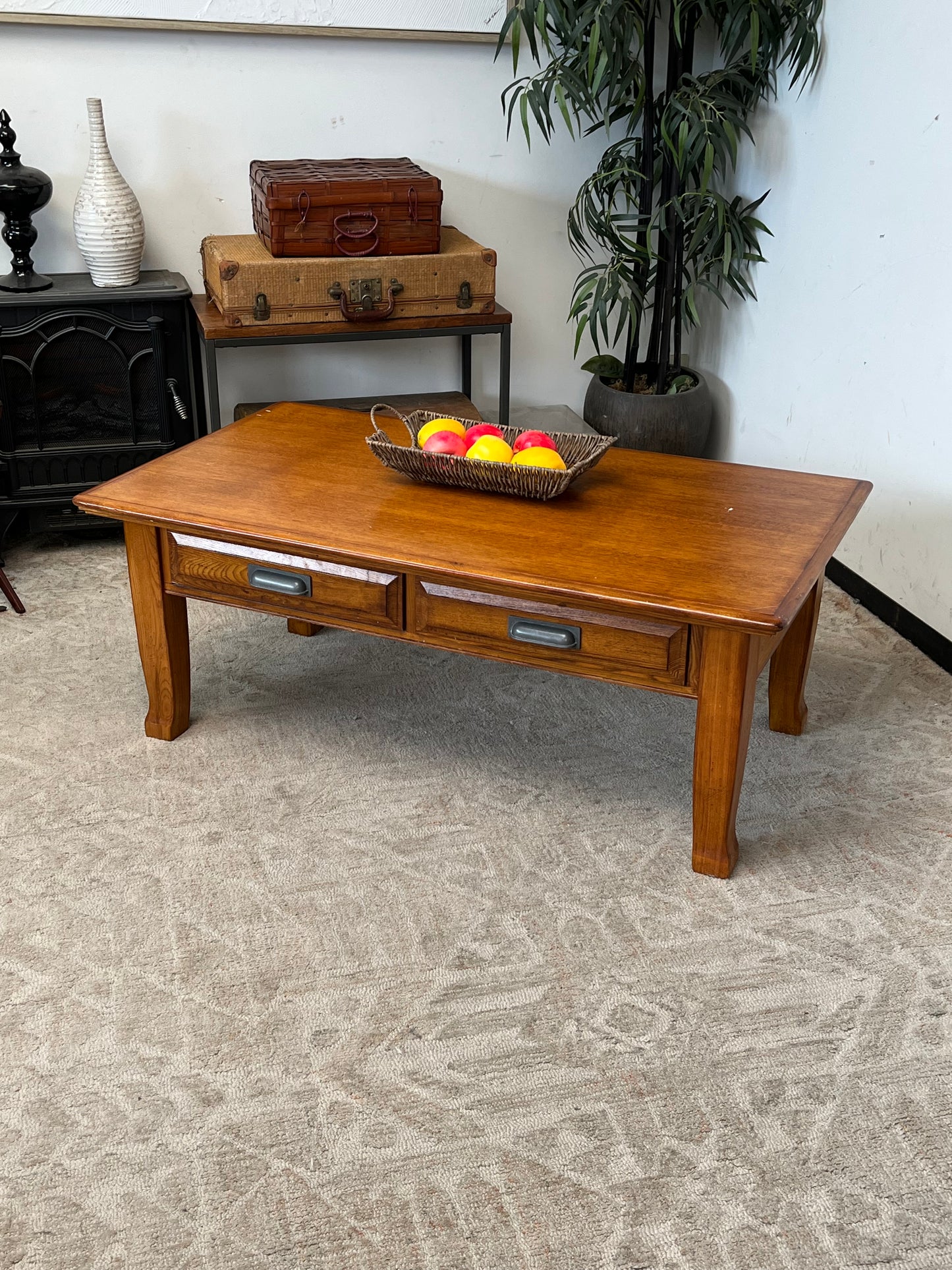 Traditional Coffee Table w/ Drawers