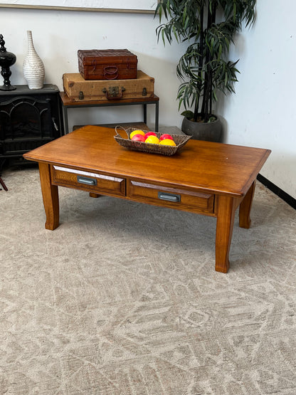 Traditional Coffee Table w/ Drawers