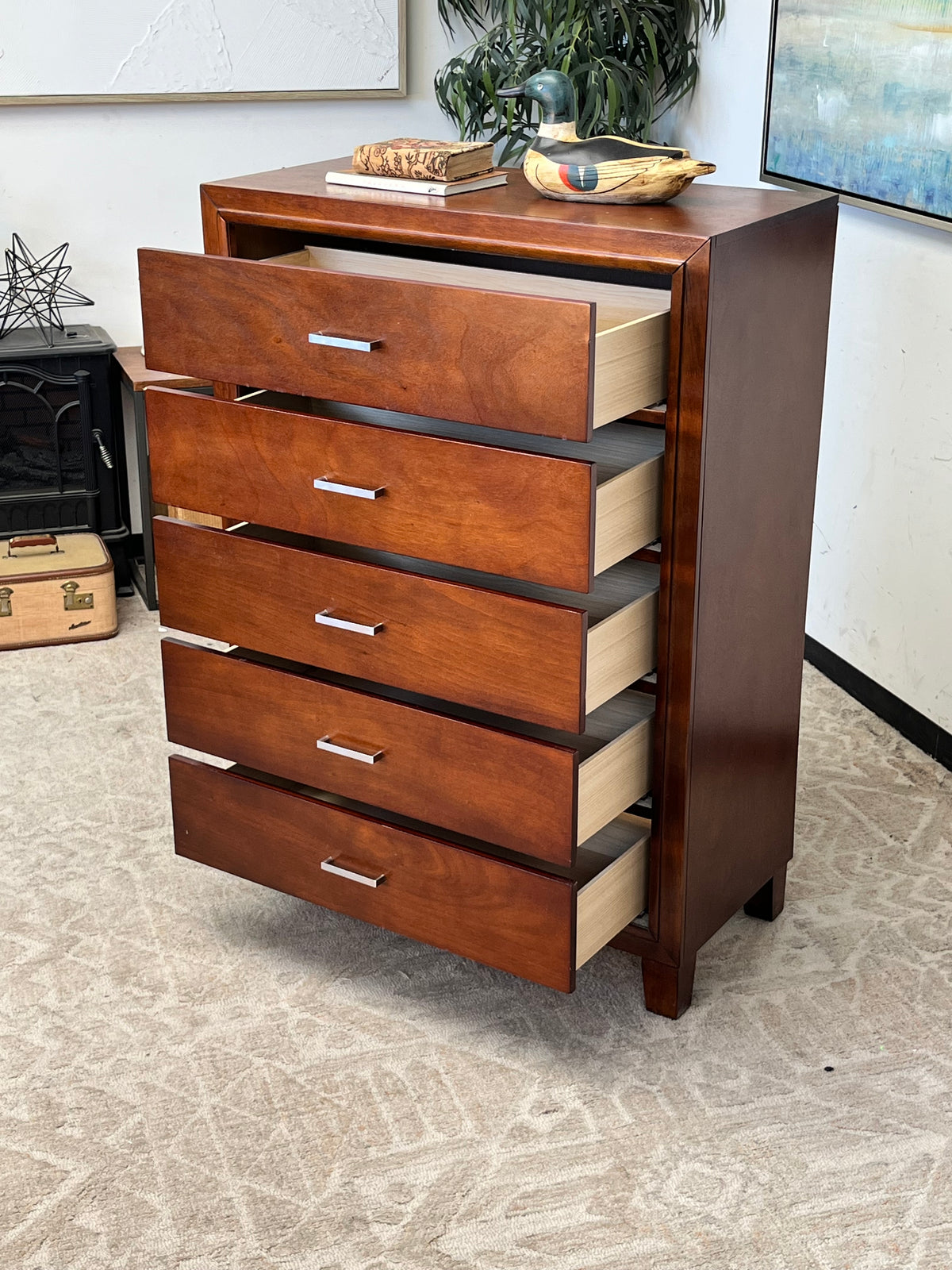 Traditional Style 5-Drawer Dresser