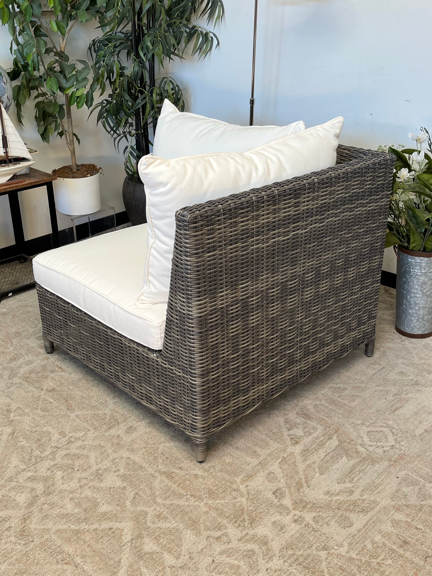 Outdoor Poly Rattan Gray Chair