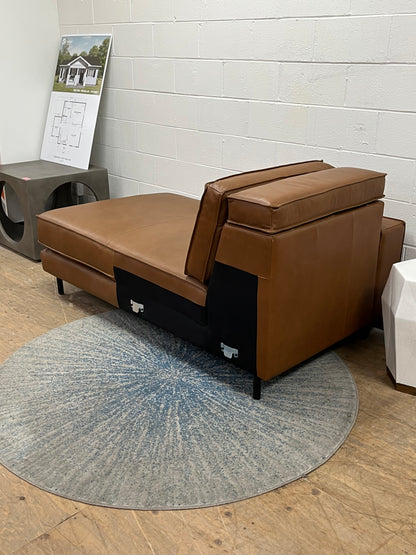 Leather Chaise Lounge With Adjustable Headrest