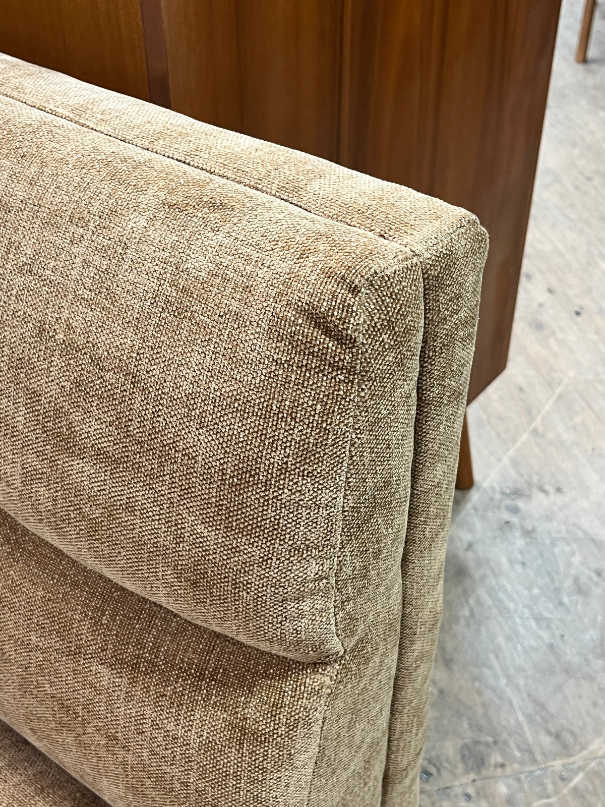 Modern Brown Linen Loveseat