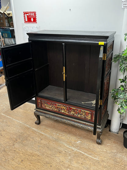 Vintage Ornate China Cabinet - Scene 1