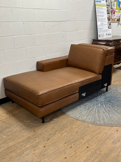 Leather Chaise Lounge With Adjustable Headrest