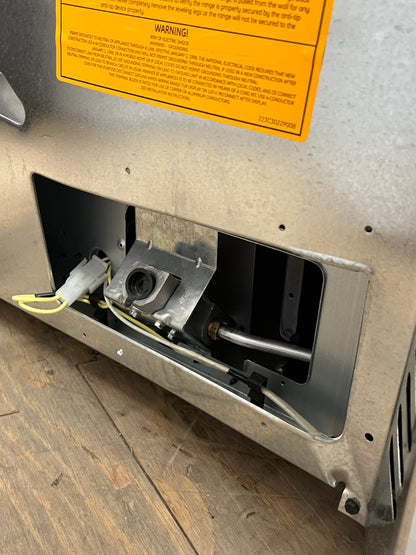 GE 4.8 cu. ft. White Freestanding Gas Range