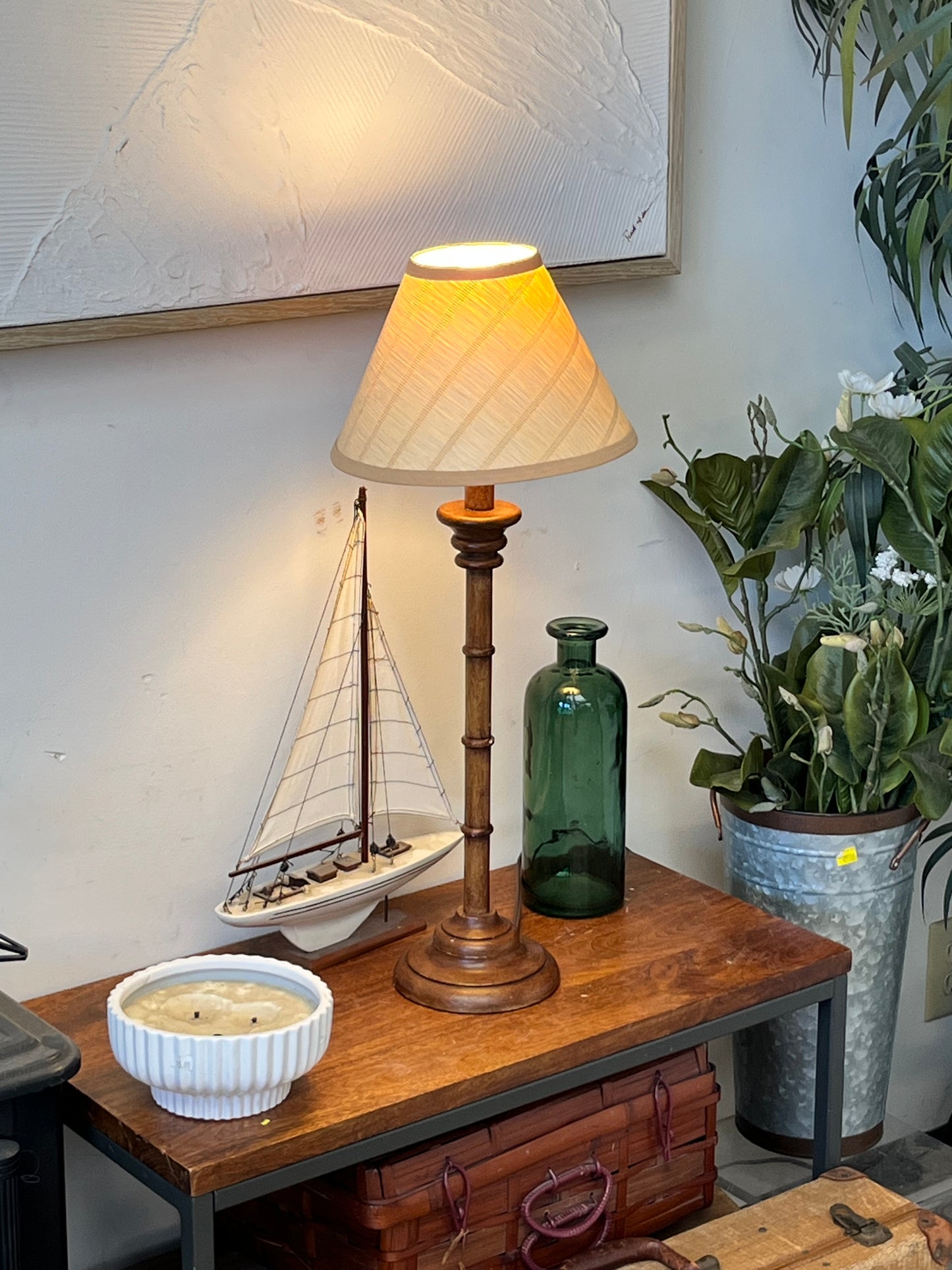 Vintage Style Wooden Table Lamp