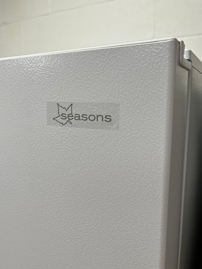 Seasons White 18 Cu. Ft. Refrigerator - Dented
