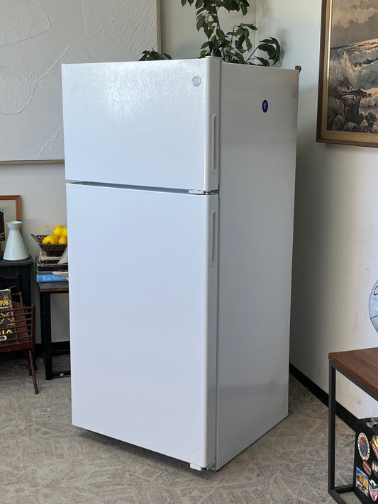 GE 16.6 cu. ft. White Top Freezer Refrigerator