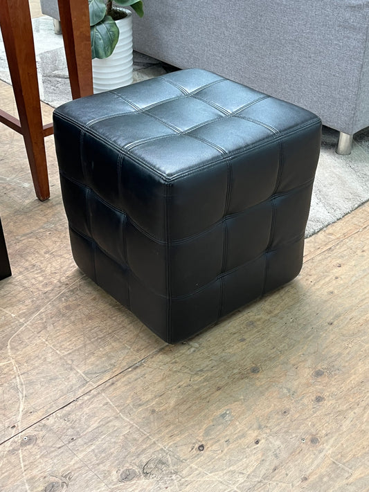 Traditional Style Leather Ottoman