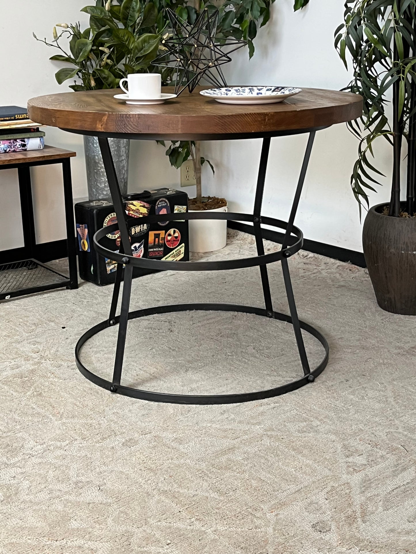 Rustic Style Oval Dining Table