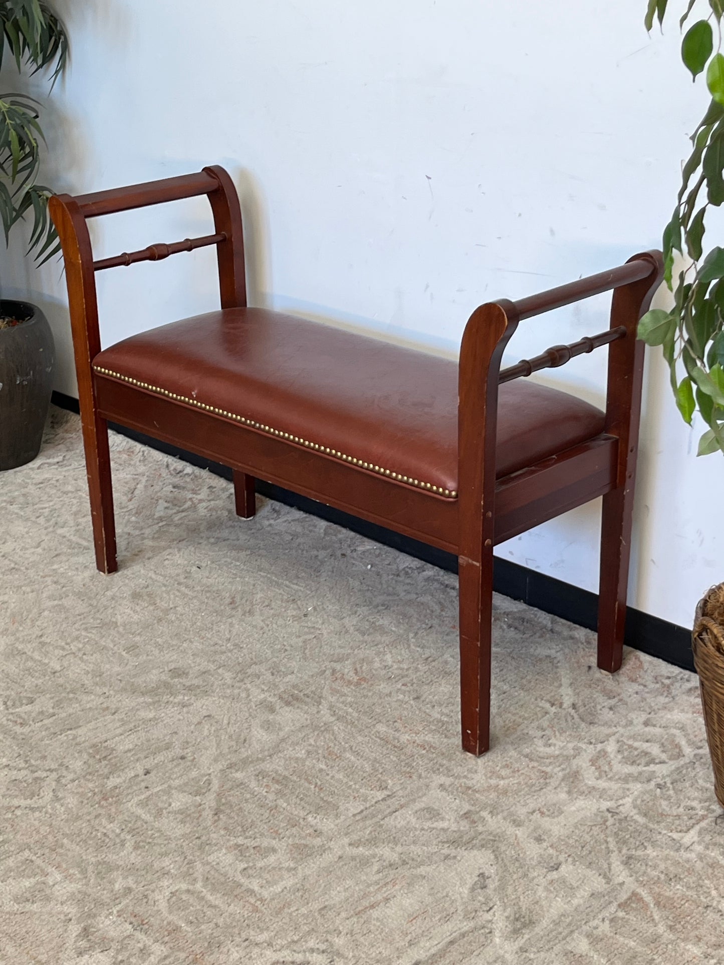 Vintage Nailhead Finish Leather Bench