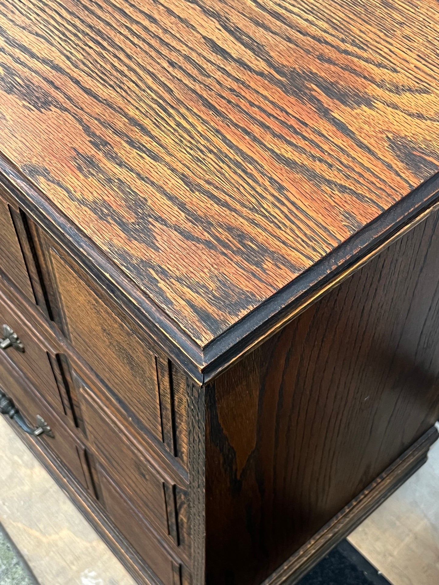 Vintage Style Dresser With Vanity Mirror