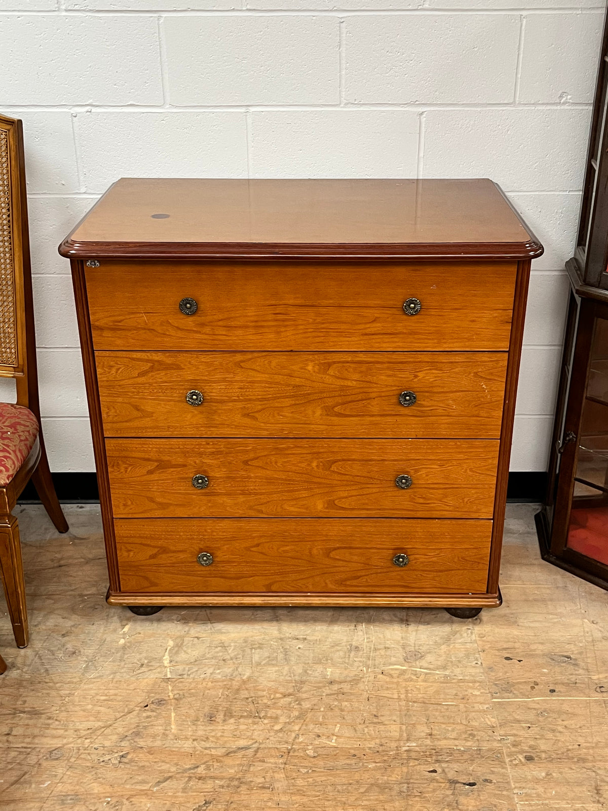 Wooden Style 4-Drawer Dresser