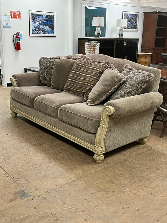 Ashley Furniture Traditional Two Arm Couch With Wooden Base
