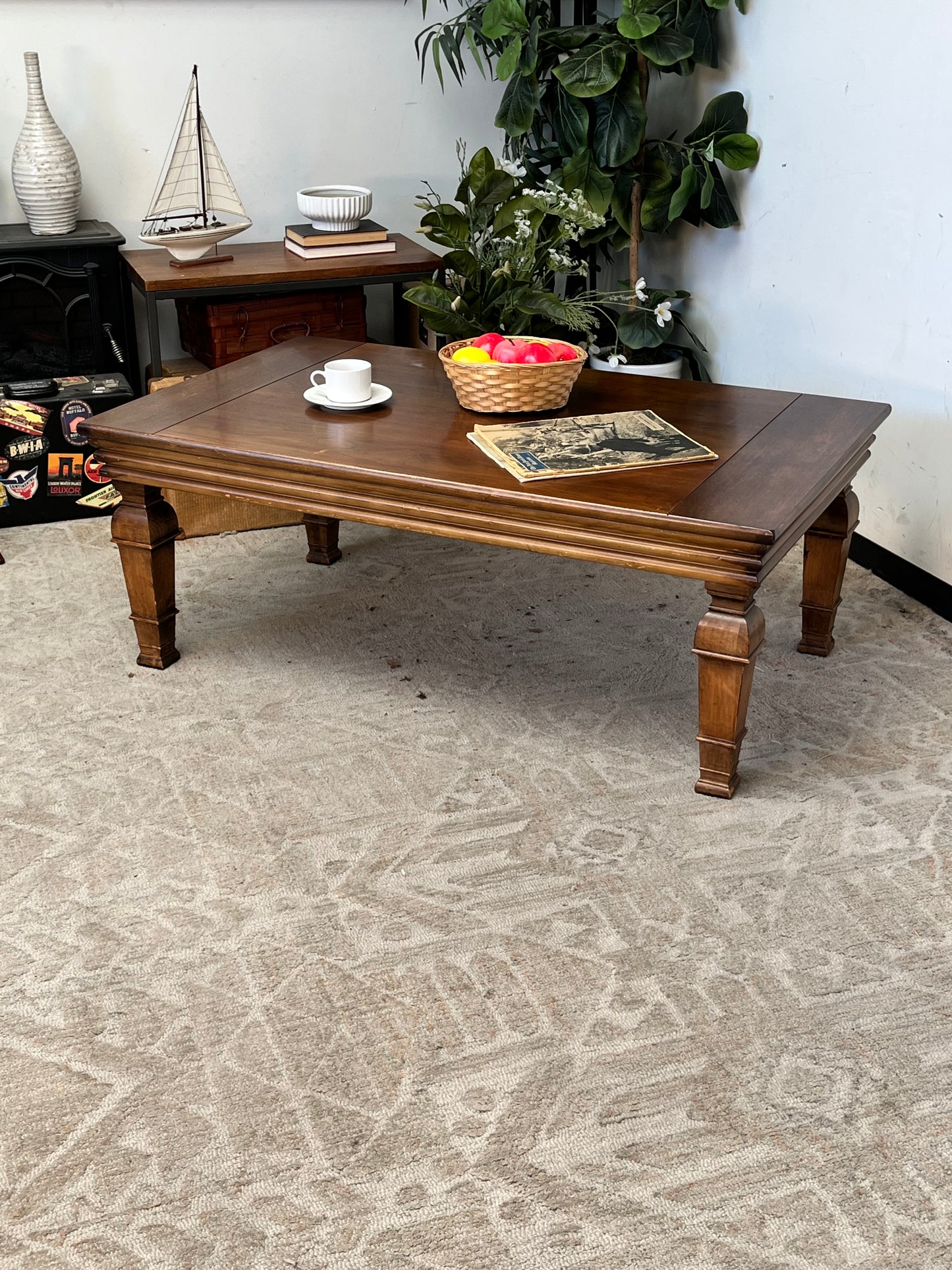 Lane Furniture 50" Coffee Table