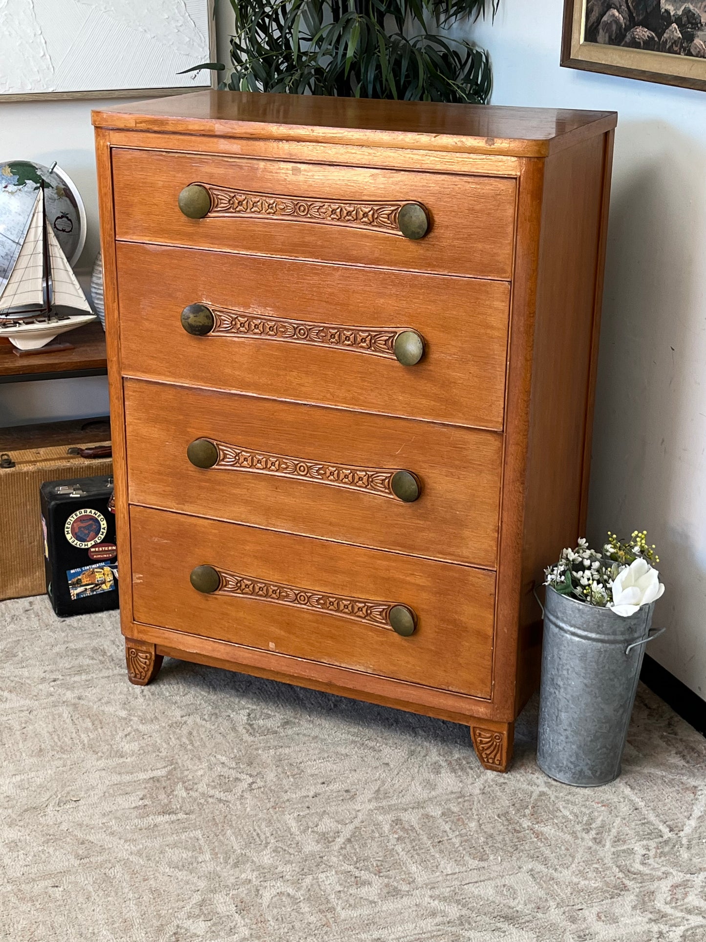 Rustic Style 4-Drawer Dresser