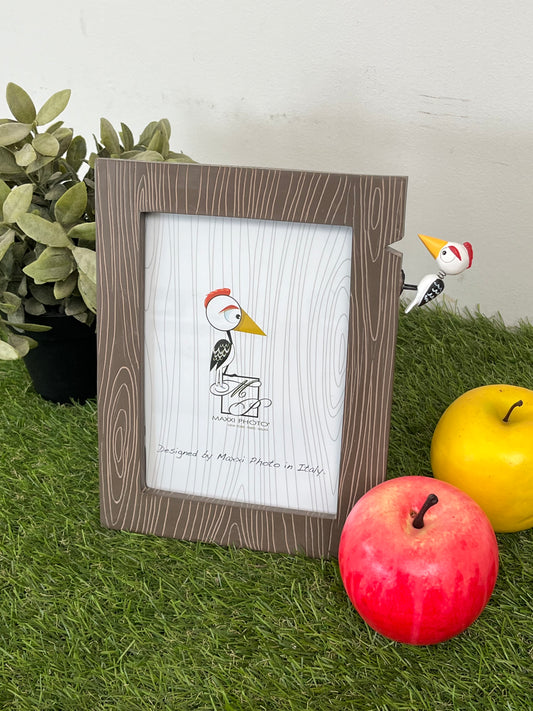 5 x 7 Wood Frame Design With Woodpecker Figure