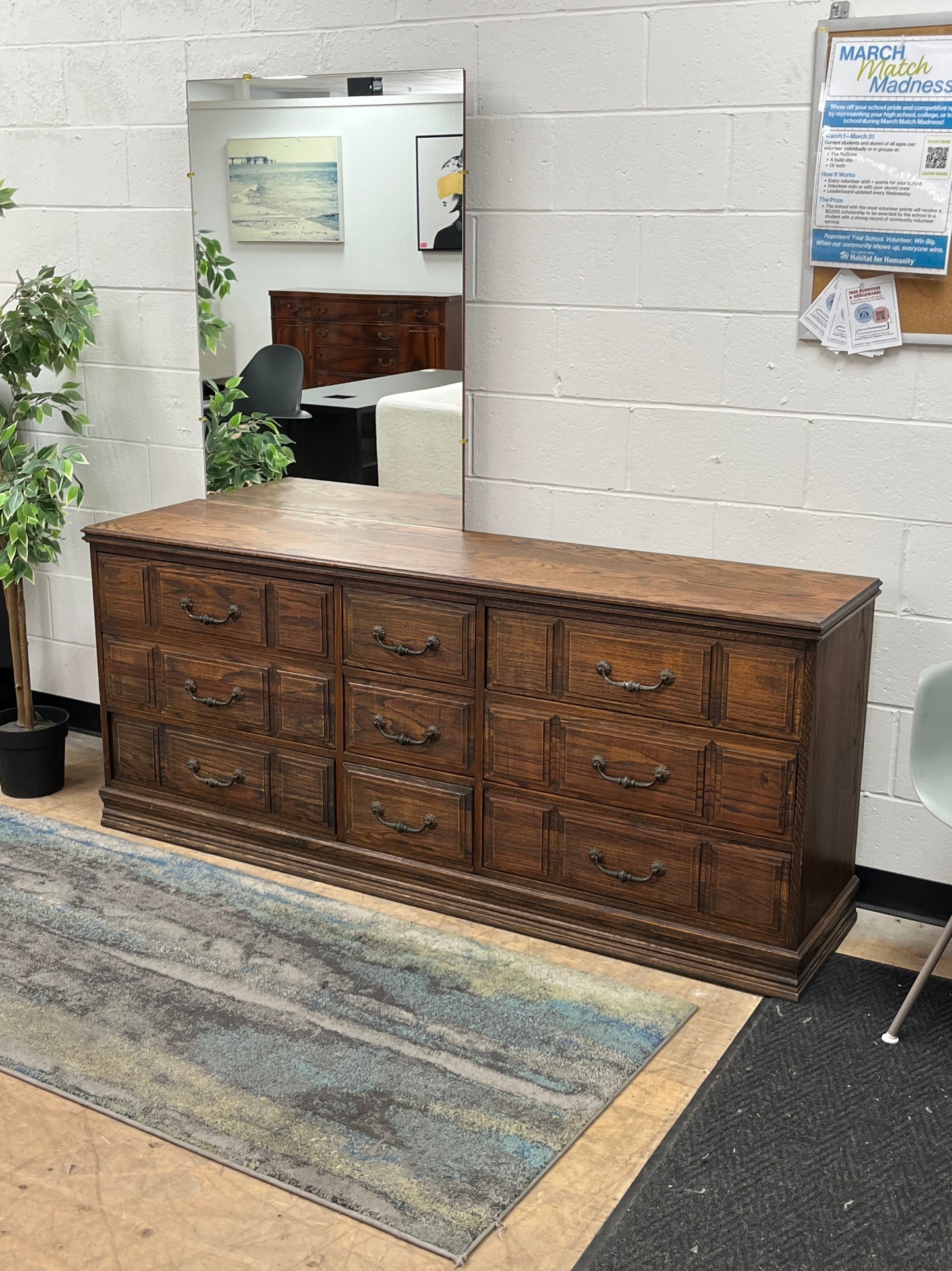 Vintage Style Dresser With Vanity Mirror
