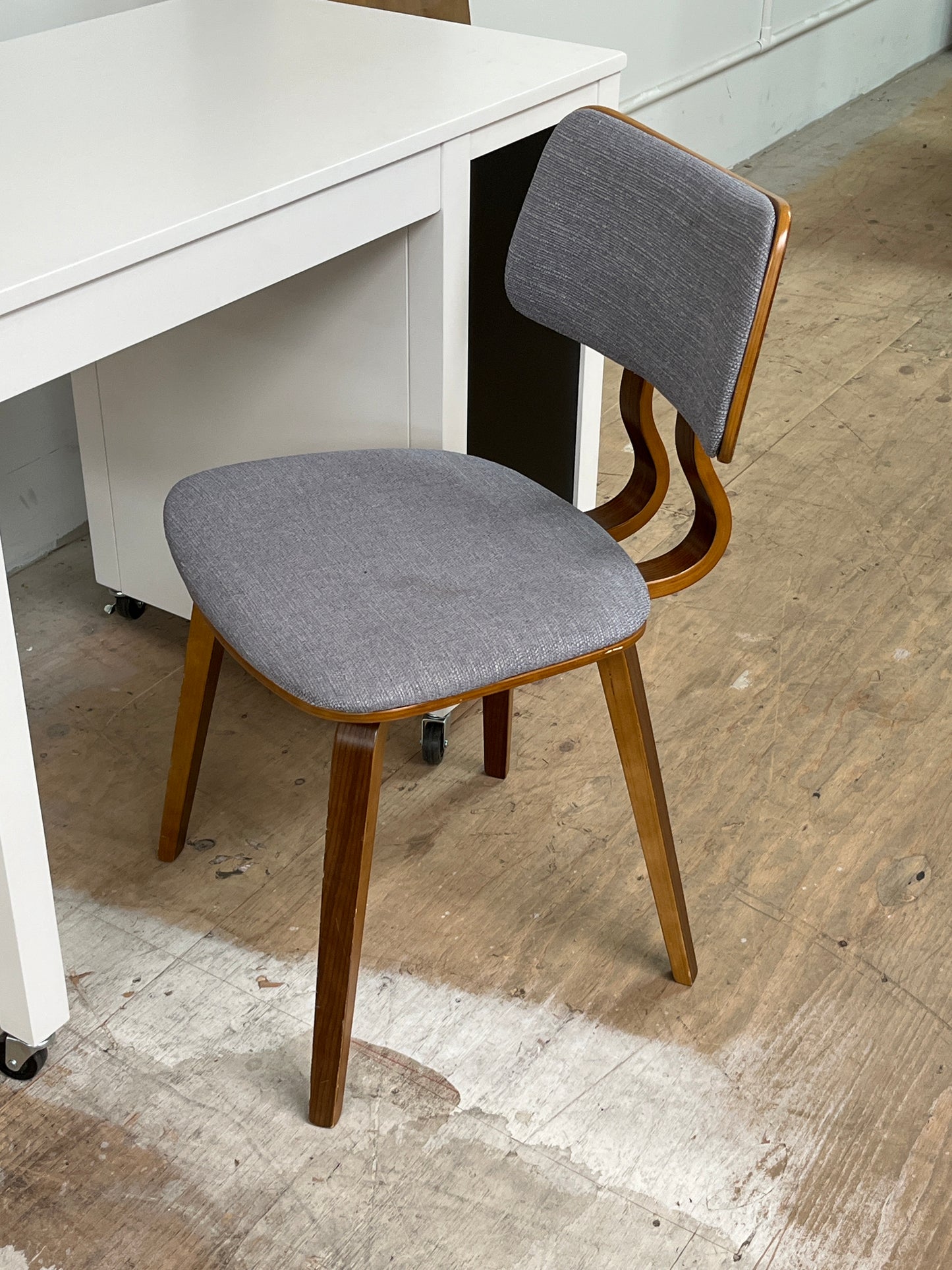 Youth Mid Century Style Chair