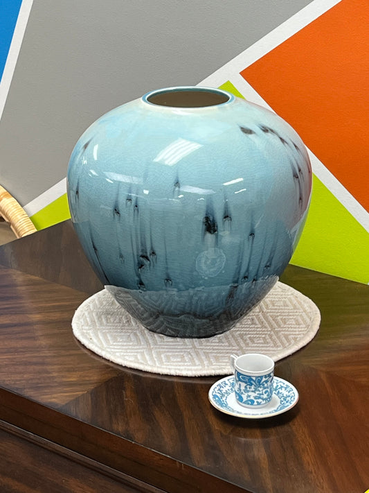 Rounded Ceramic Two-Tone Vase