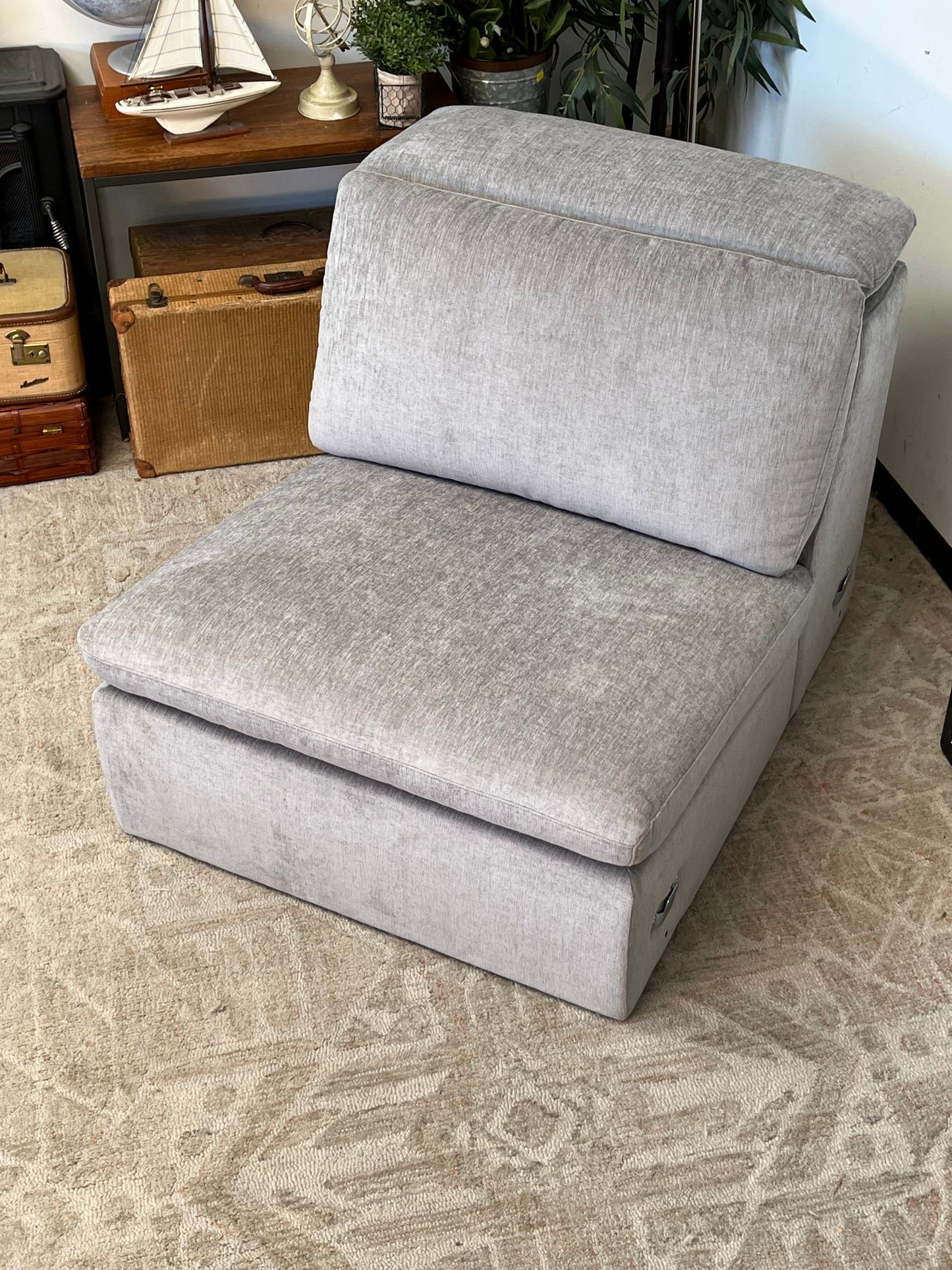 Armless Single Gray Linen Chair