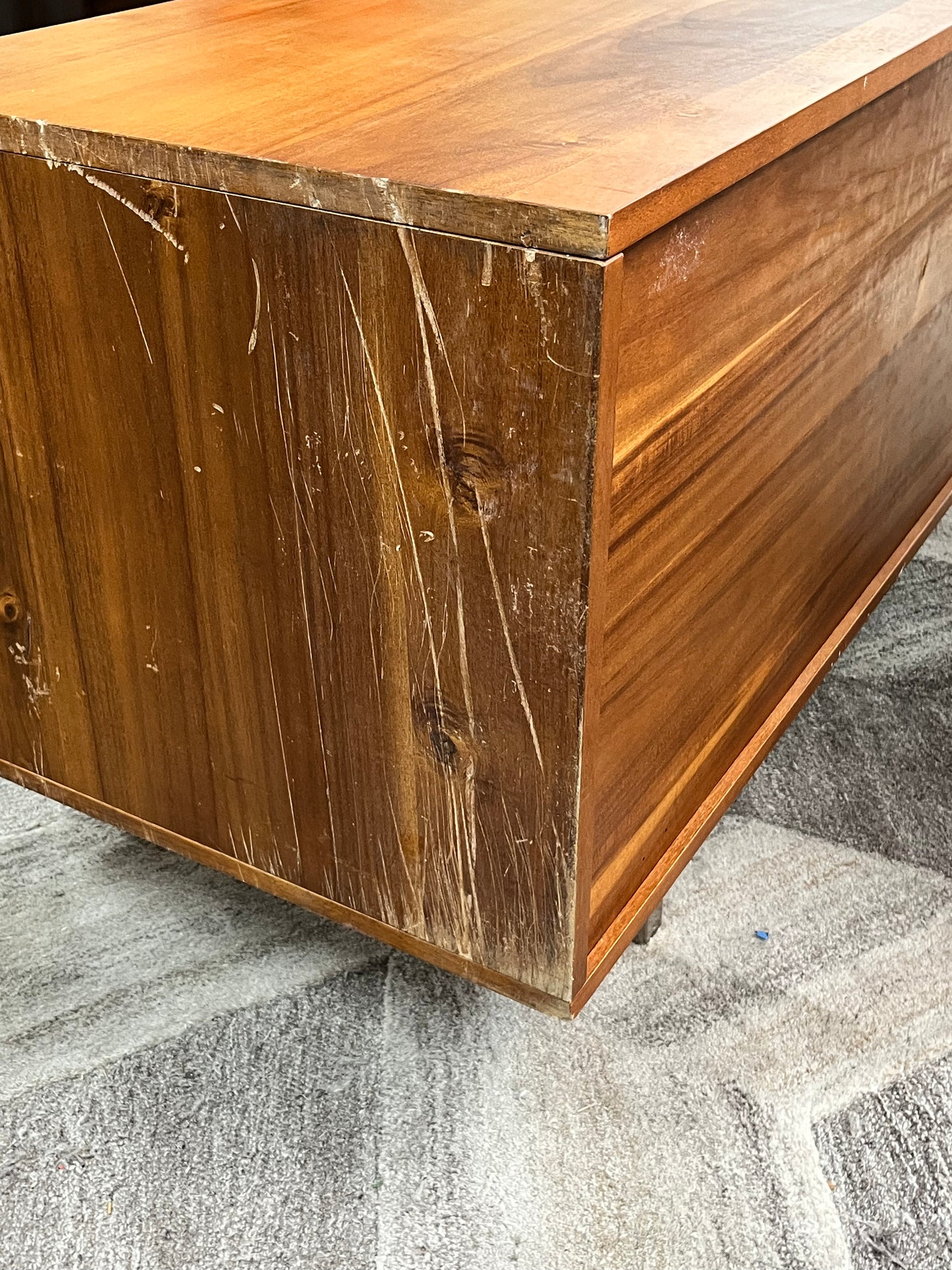 Mid-Century Style 4-Drawer Dresser