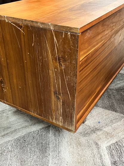 Mid-Century Style 4-Drawer Dresser