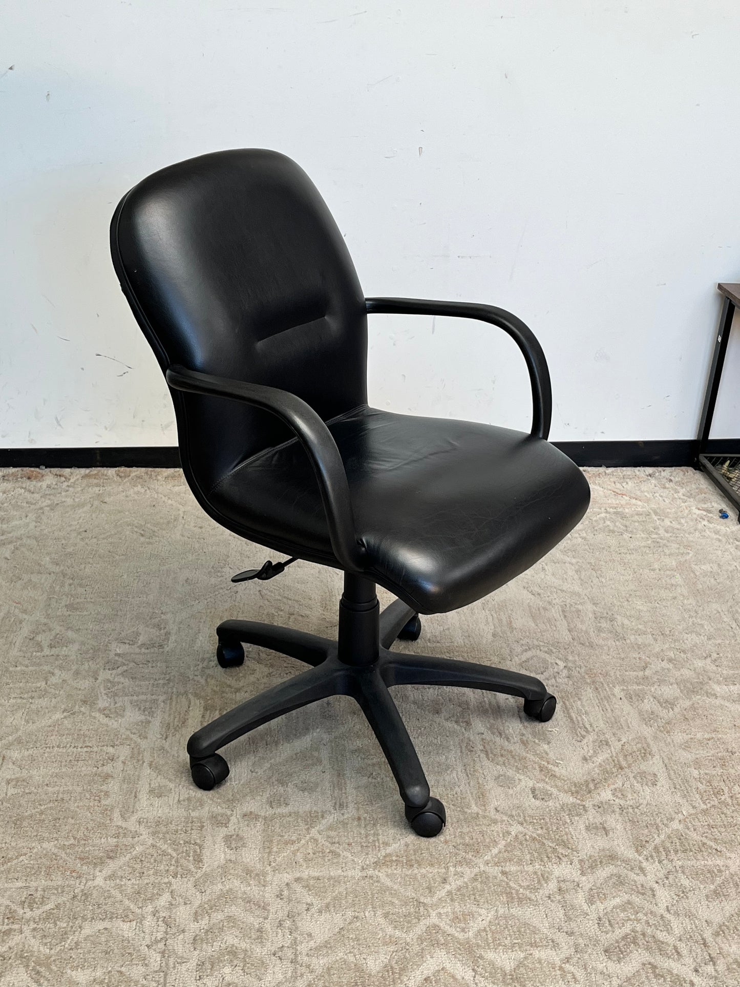 Office Faux Leather Rolling Chair